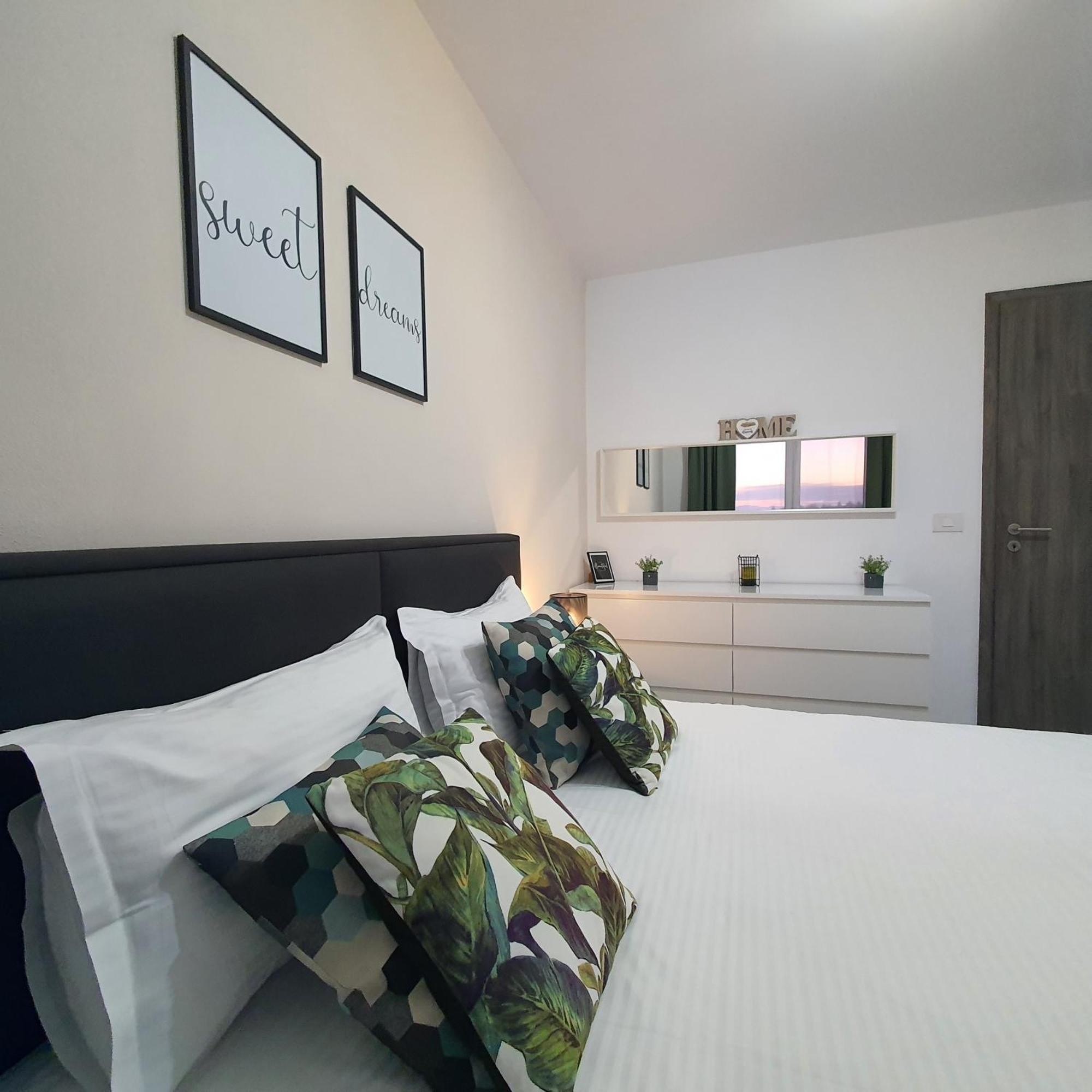 בראשוב Green Apartment Coresi מראה חיצוני תמונה